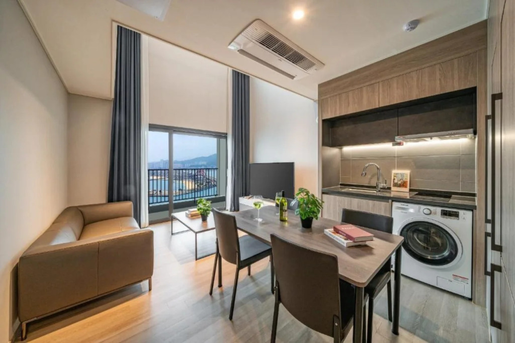 Sokcho I Park Suite Hotel and Resort