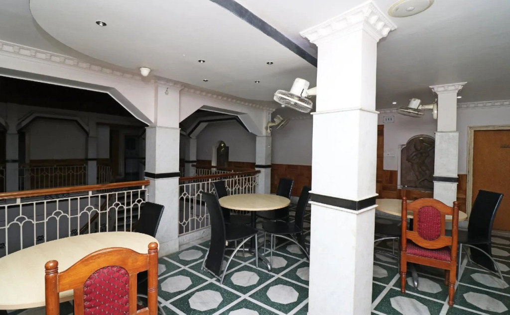 Hotel Monohar Inn By OYO Rooms