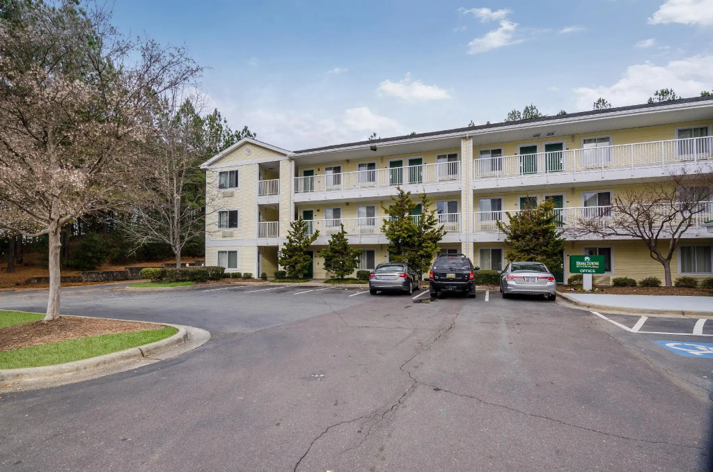 Suburban Studios Winston Salem-University Parkway