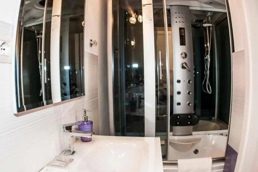 Gio Suites