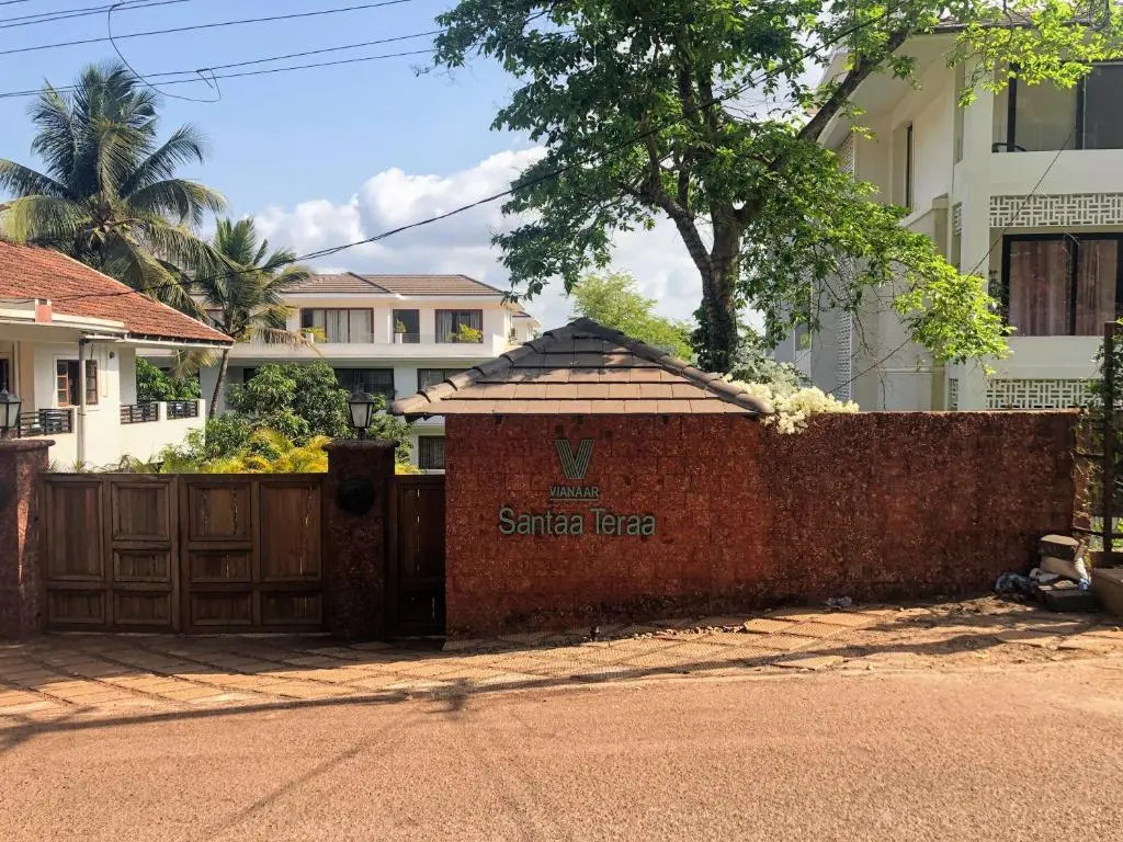 Santa Terra by The Blue Kite - 1 & 2 BHK Apartments With Common Pool, Kitchen, Security & Wifi, Near to Casino & Candolim Beach