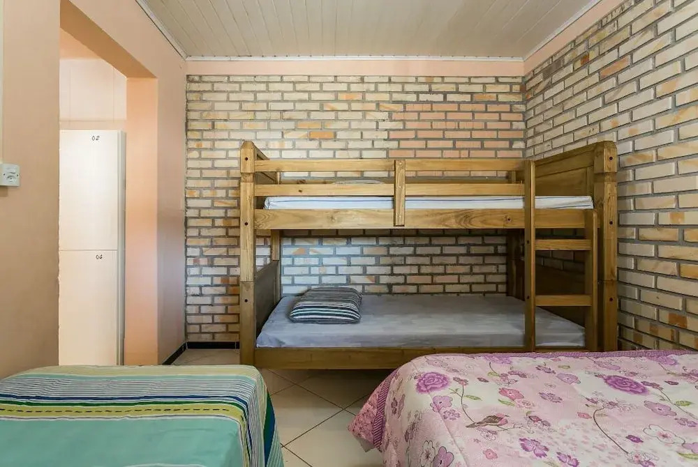 POUSADA E HOSTEL da MARLI no MUQUEM FLORIANOPOLIS