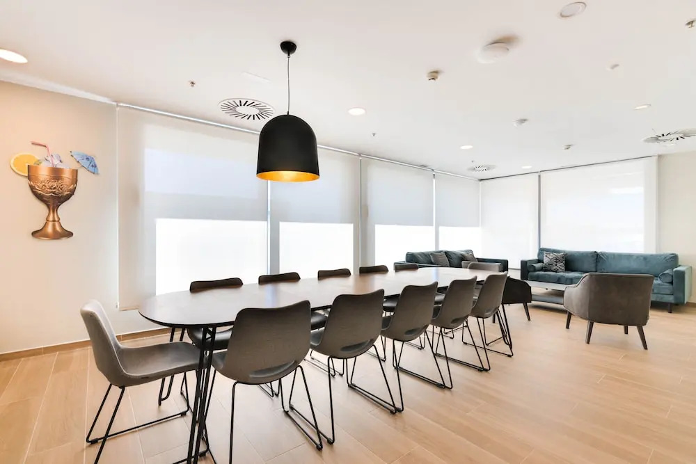 Livensa Living Studios Madrid Alcobendas Parking Free
