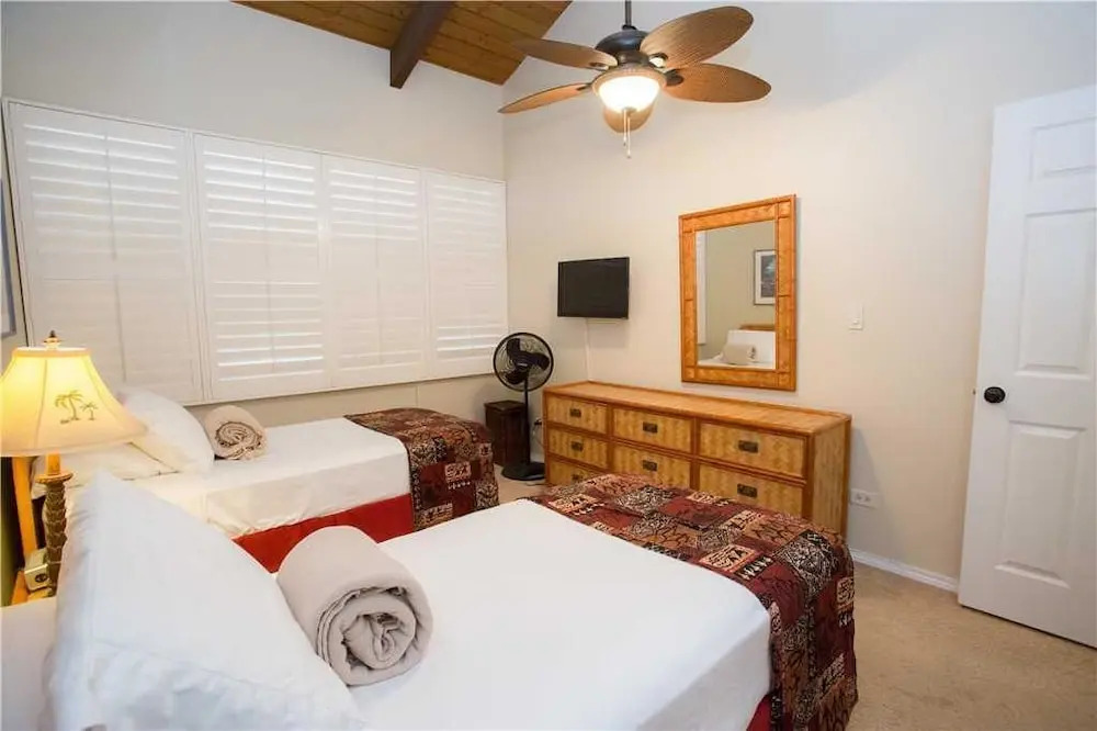 Kamaole Sands 2406 - Two Bedroom Condo with Ocean View