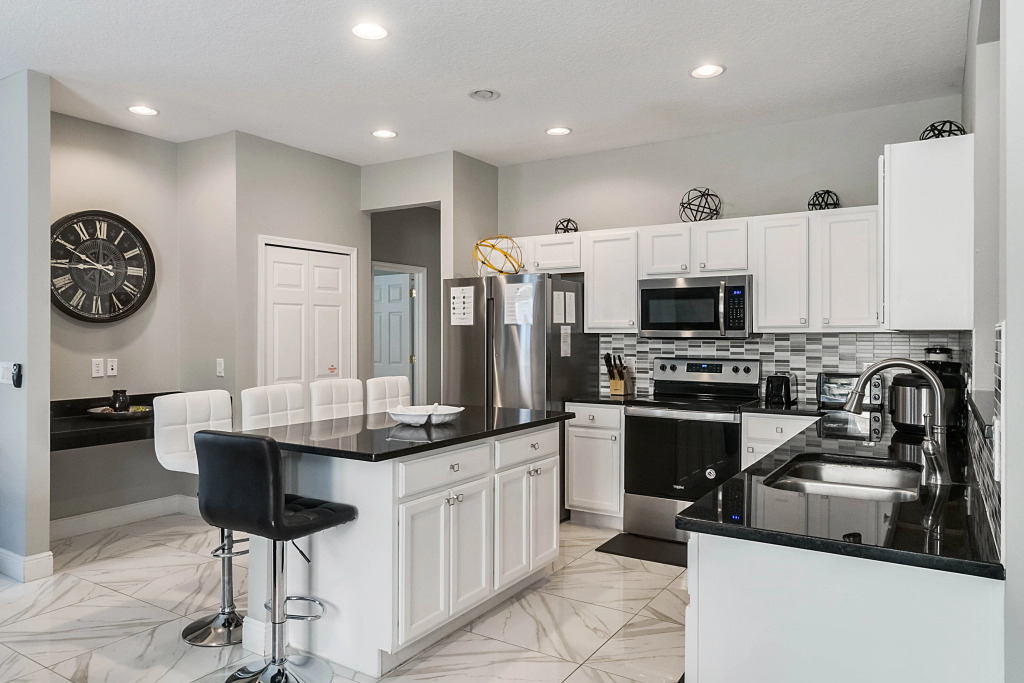 4 Bd 3 Ba Bella Vida 911 Mb