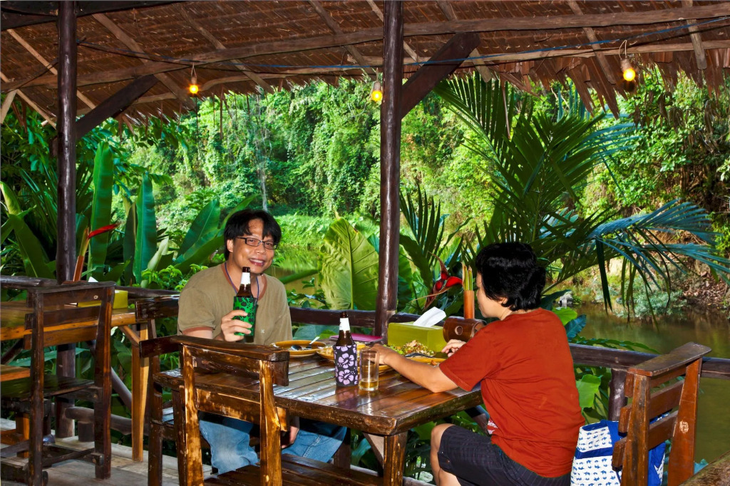 Khao Sok Riverside Cottages