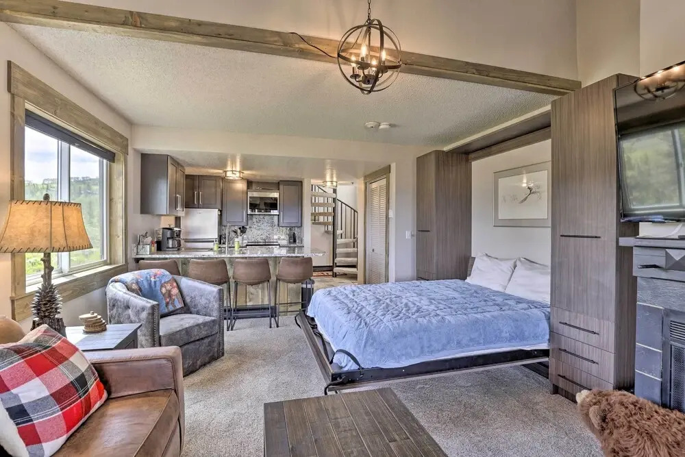 Updated Studio Loft in Granby: Epic Mountain Views