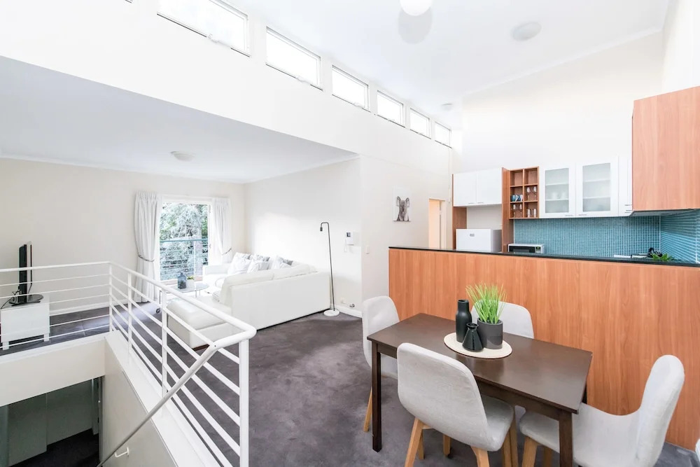 2 Bedroom Balcony Terrace near Kings Cross