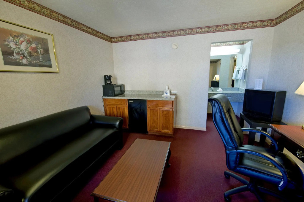 Americas Best Value Inn and Suites Houston/Northwest Brookhollow