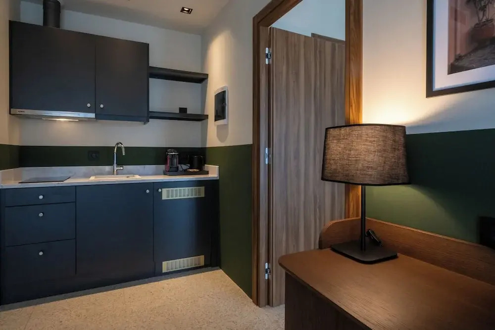 Evripidou 7 - Kalamata Mediterranean Suites