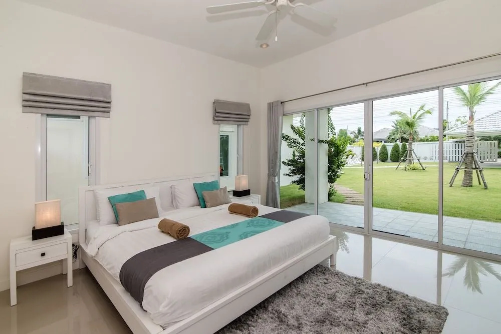 Private  4 Bedroom Pool Villa L28