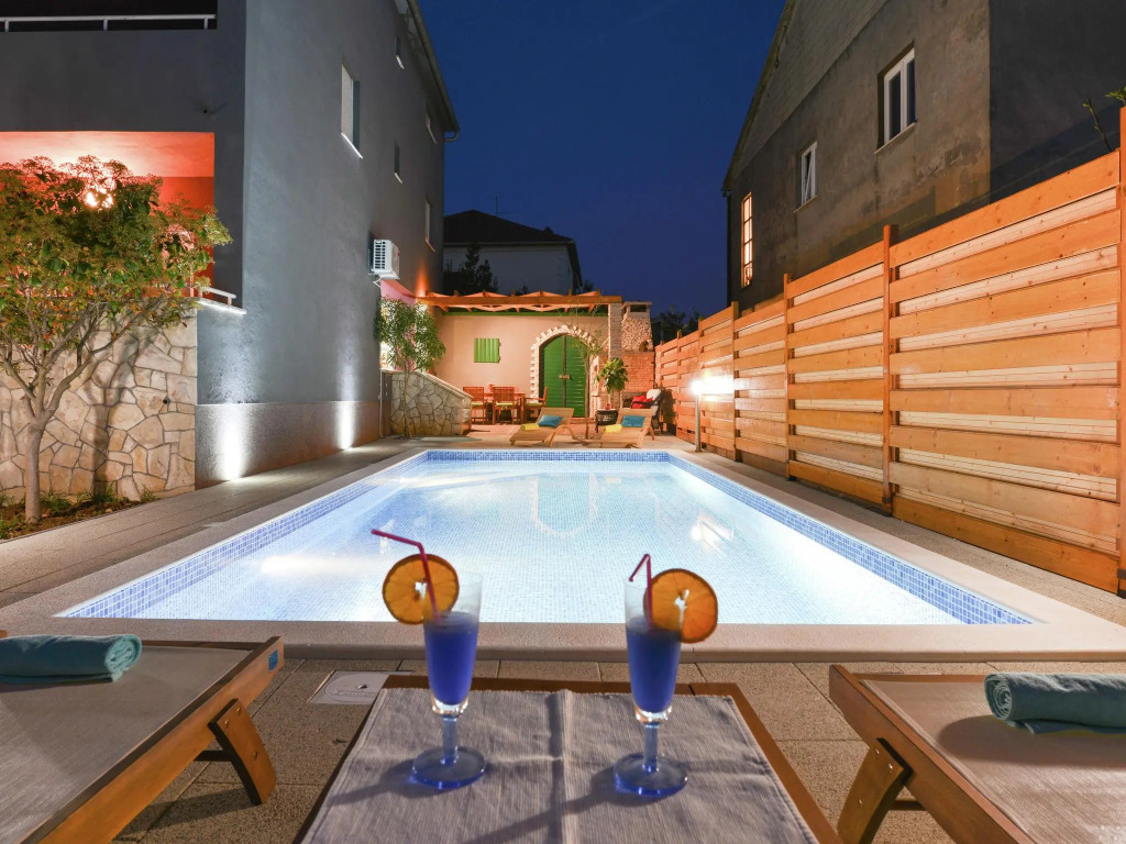 New Luxury Apartment - Villa with private swimming pool and nice covered terrace