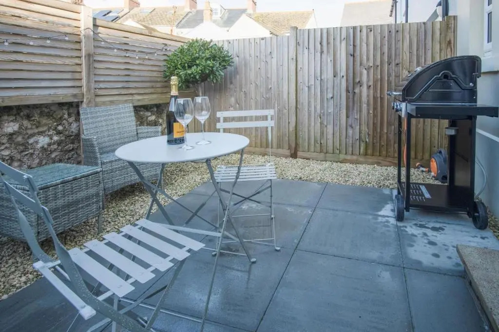 Ty Melyn - 2 Bedroom Cottage - Tenby