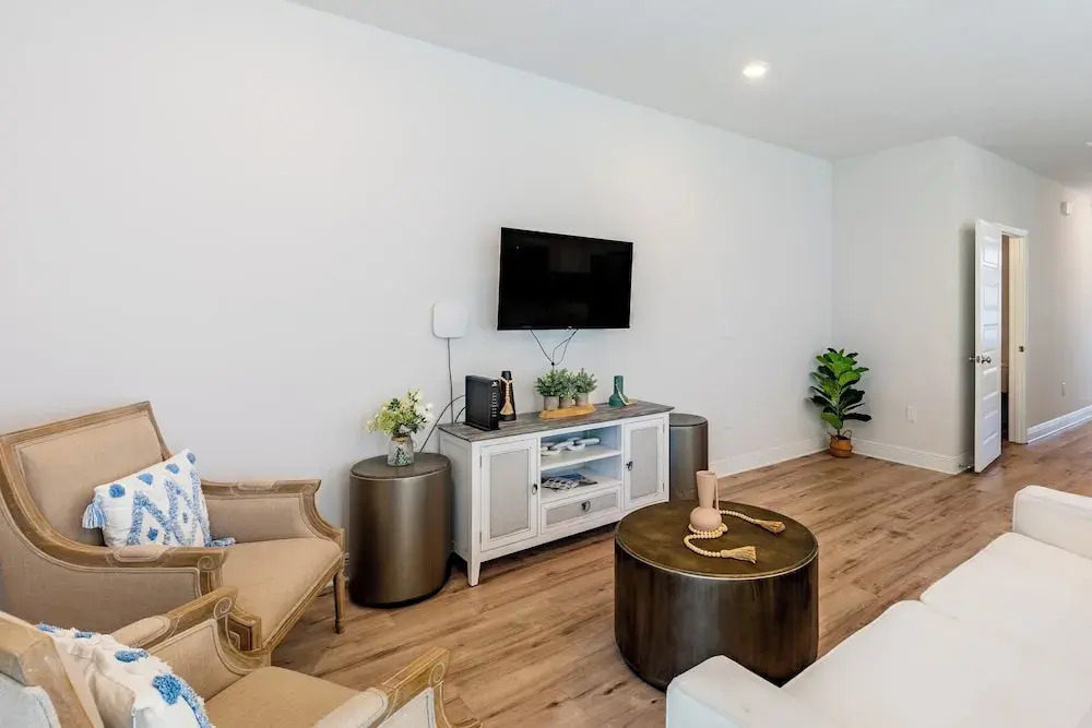 Santa Rosa Hideaway by Avantstay Pet Friendly 6 Mins to Beach!