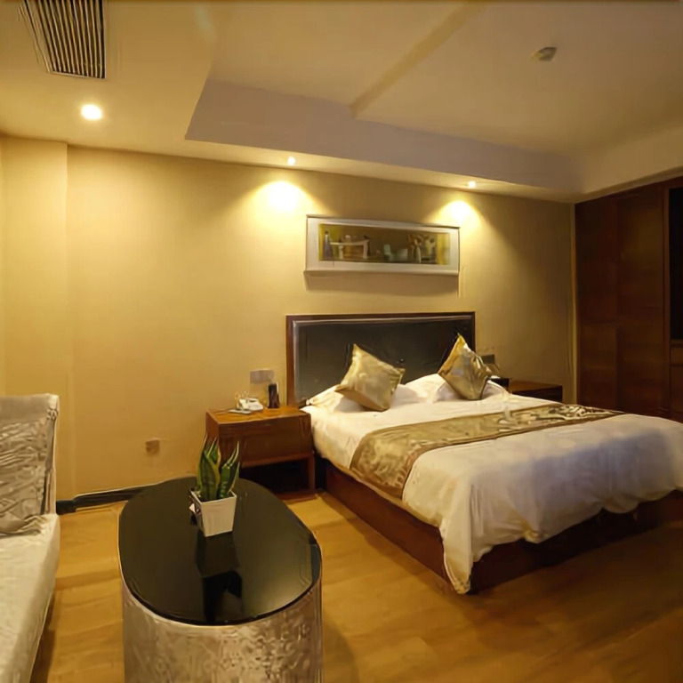 Suzhou Wanyue Holiday Hotel