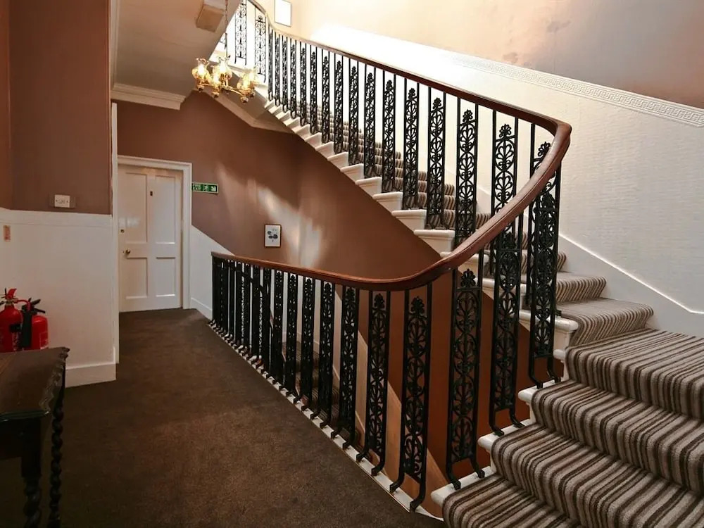 Halcyon Hotel