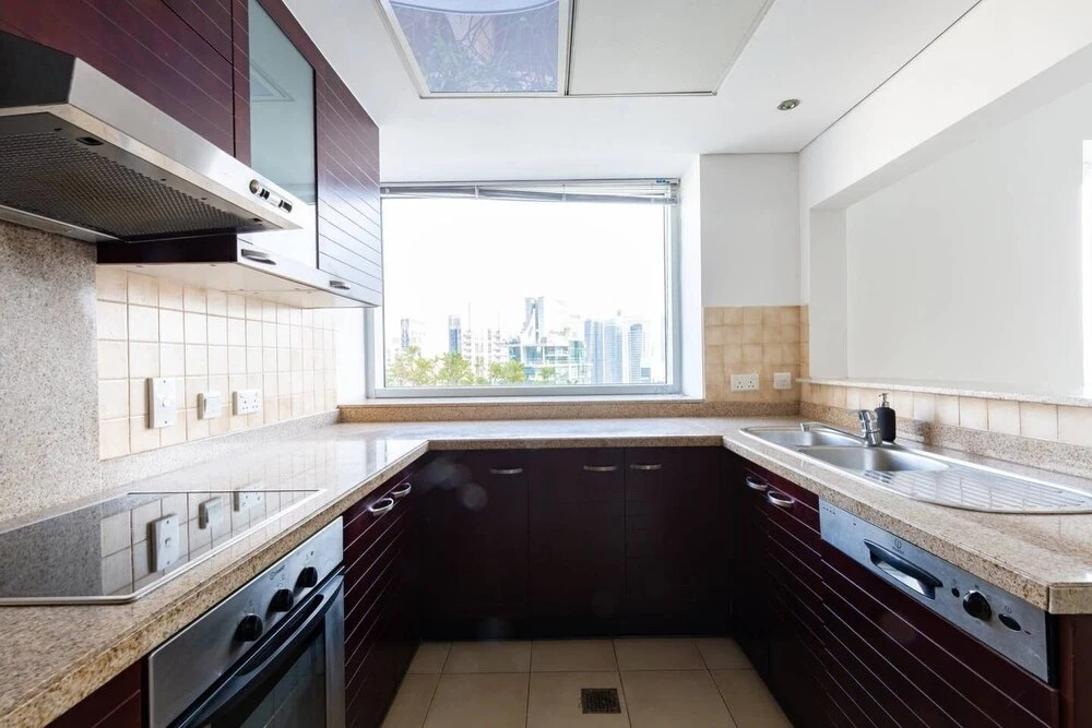 Visually Stunning 2BR in Dubai Marina - Sleeps 5!