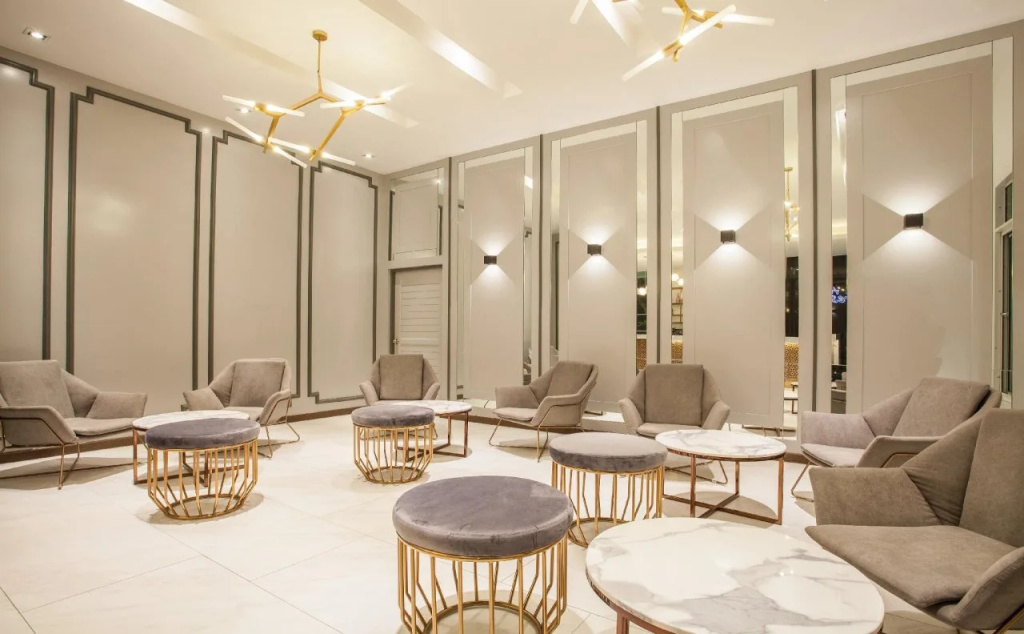 Hill Fresco Hotel