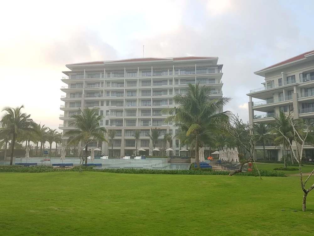 Sea View Apartment Danang Living