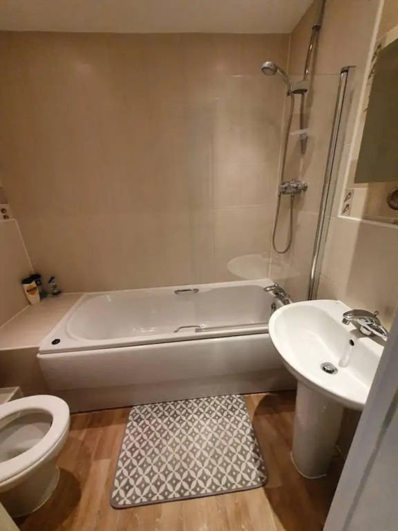 Mannys Apartment - Nice & Cozy 4Bed Flagship Lodge