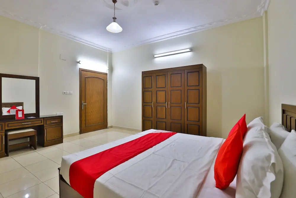 OYO 340 Nareen Furnished Apartments