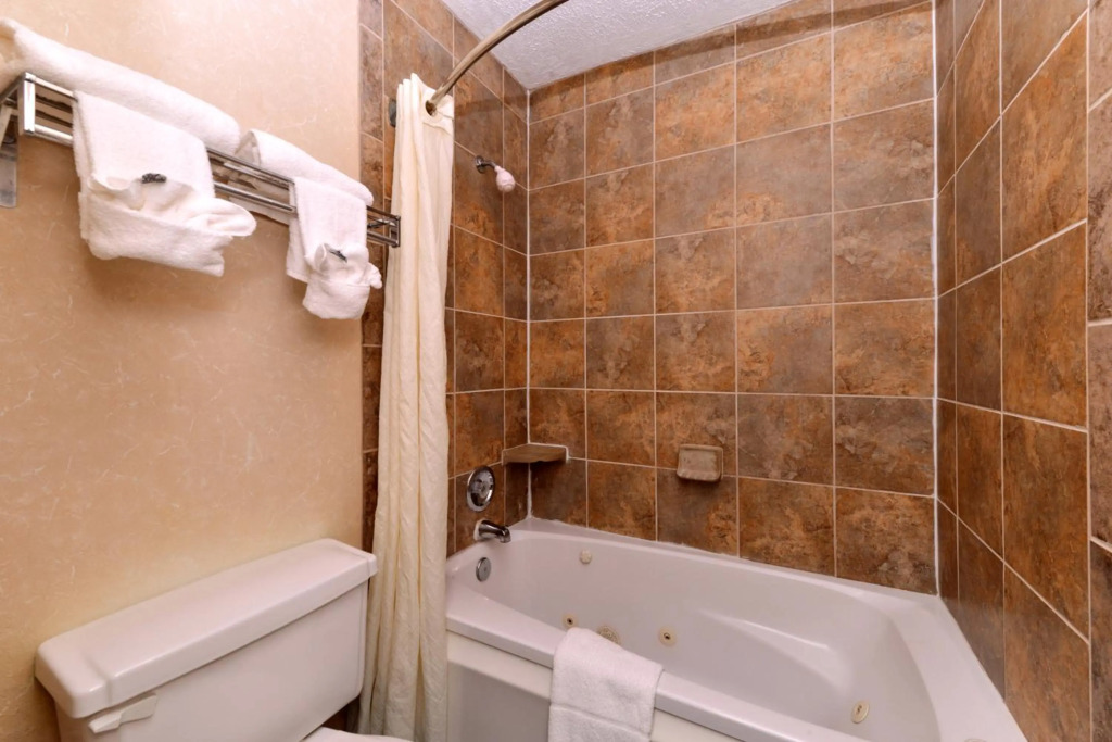 Quality Inn & Suites Fayetteville I-95