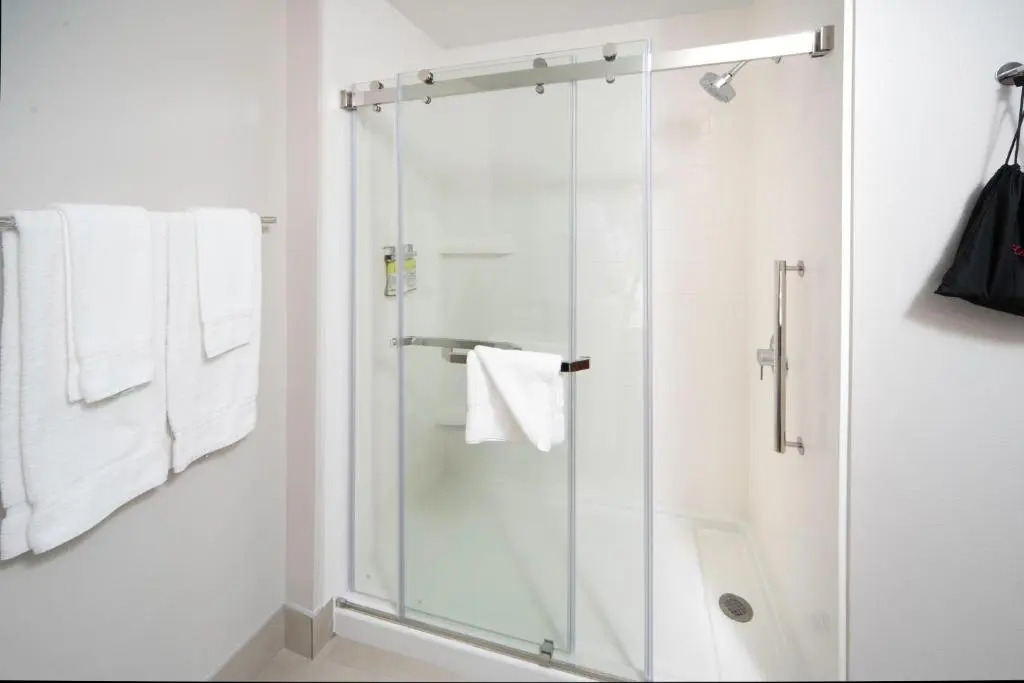 Holiday Inn Express & Suites - Fort Myers Airport by IHG