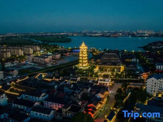 Suzhou Huajianyi&Huacangyi Resorts  Pingwang