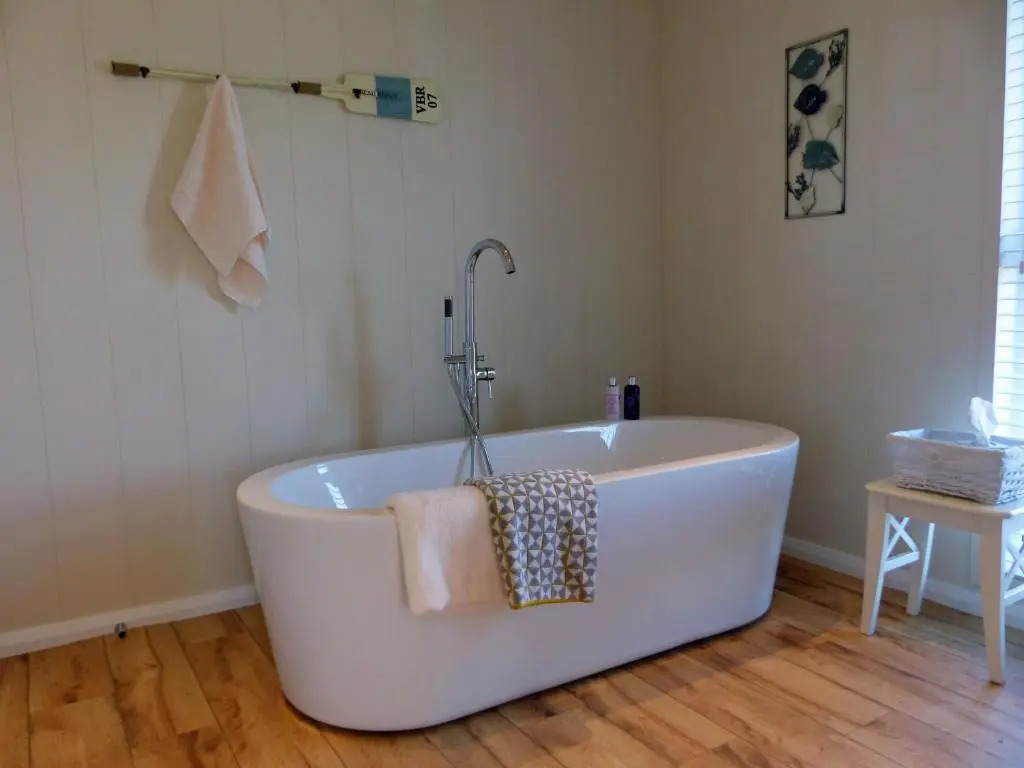 Ash Lodge - Romantic Luxury Hot Tub Break