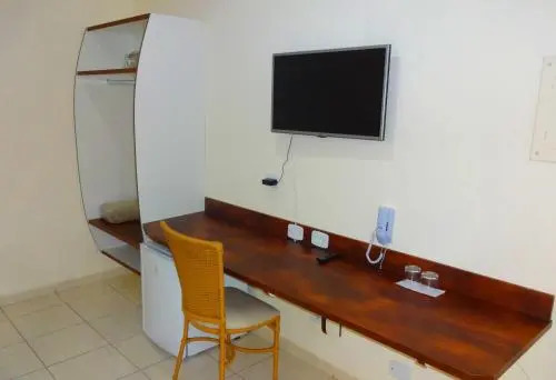 Hotel Monte Carlo Uberaba - Próximo ao Hospital UFTM , Hospital Dr Hélio Angotti e Hospital Regional Uberaba