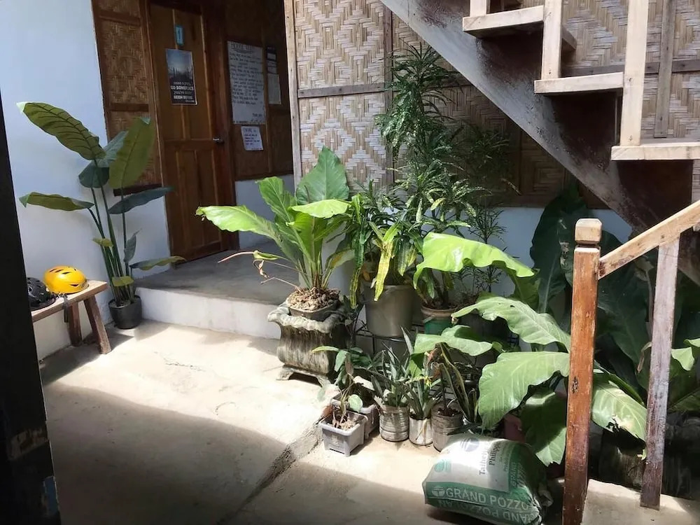 Le Village Hostel Moalboal