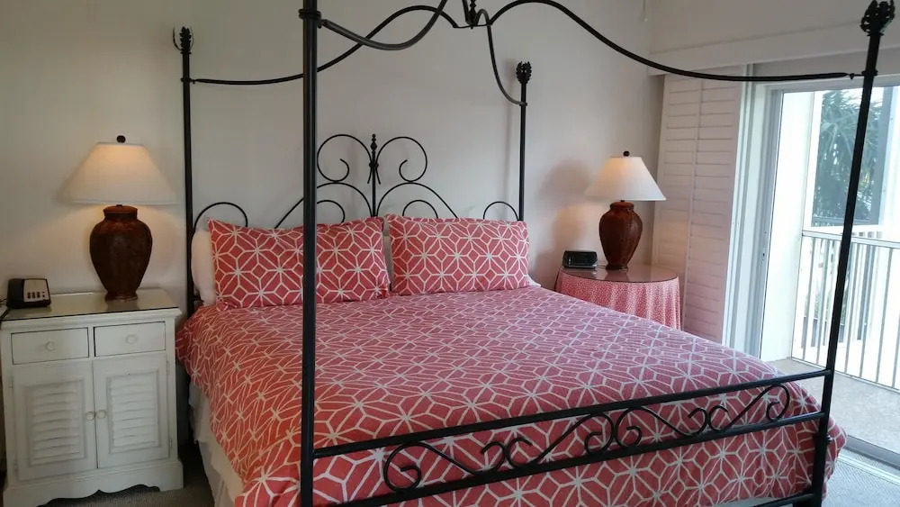 Olde Marco Inn