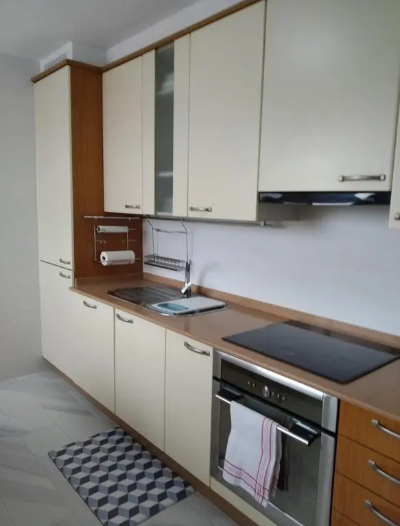 Apartamento Luminoso con Buena Ubicación