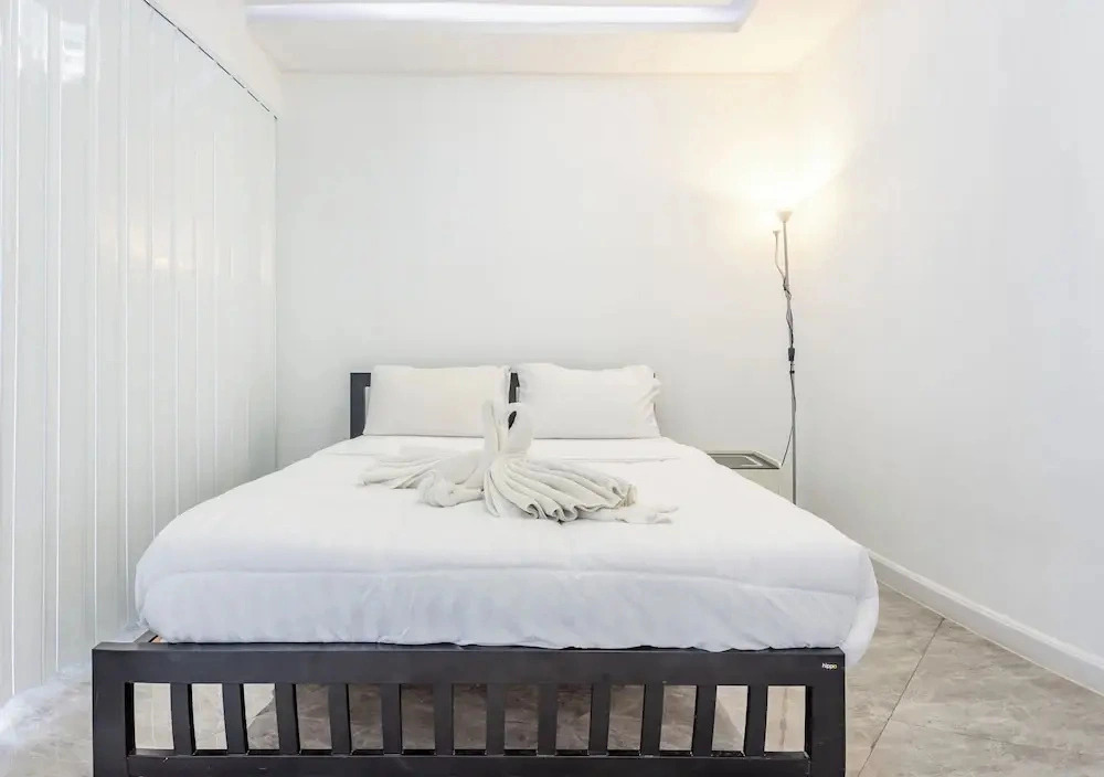 View Talay 5 - Beachfront Ocean View - High Floor & Huge Pool