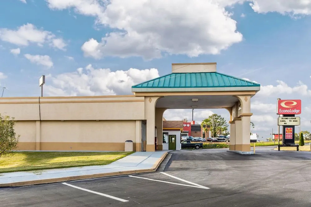 Days Inn Calhoun