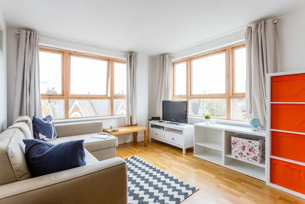 Fantastic Penthouse 1BR with Amazing City Views