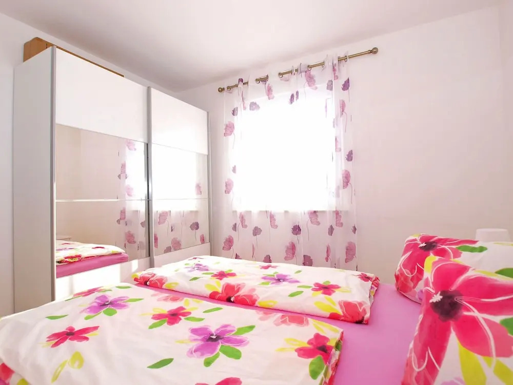 Apartment 1507