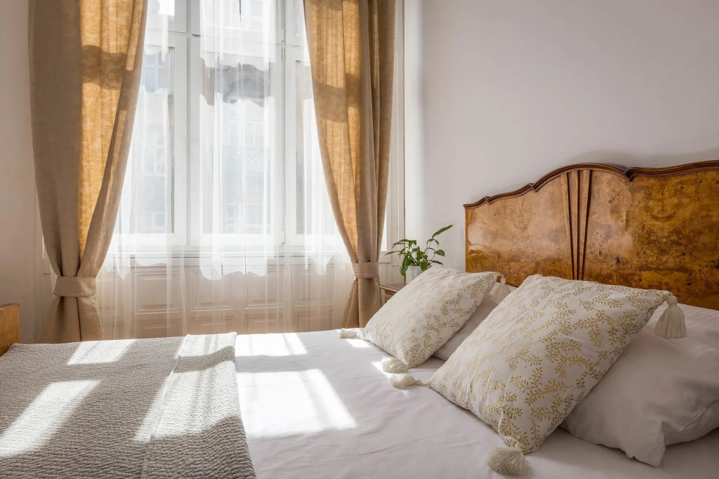Fragola Budget Rooms & Apartments
