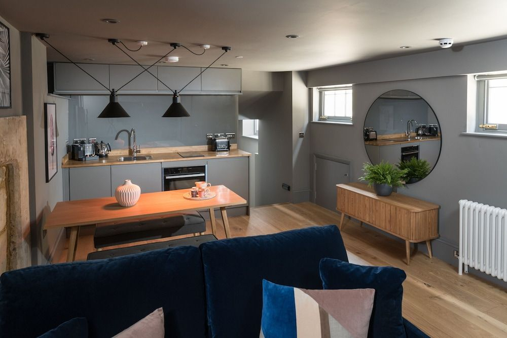 Hiding Space - Trim Street Apartments