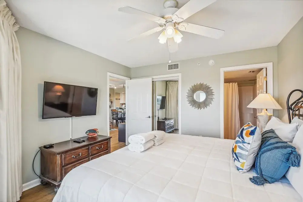 Seacrest 715AB is a 3 BR on the Gulf side of Okaloosa Island by RedAwning