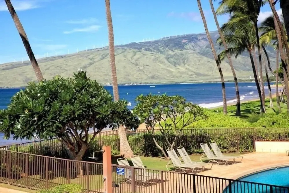 Kihei Beach, #203 1 Bedroom Condo by RedAwning