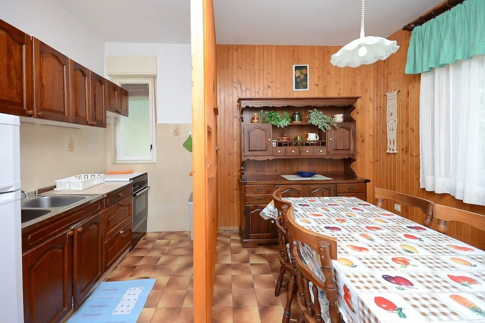 Apartments Mladen Jelica