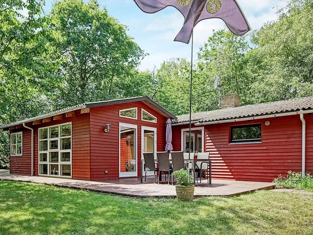 Spacious Holiday Home in NexÃ¸ near Beach