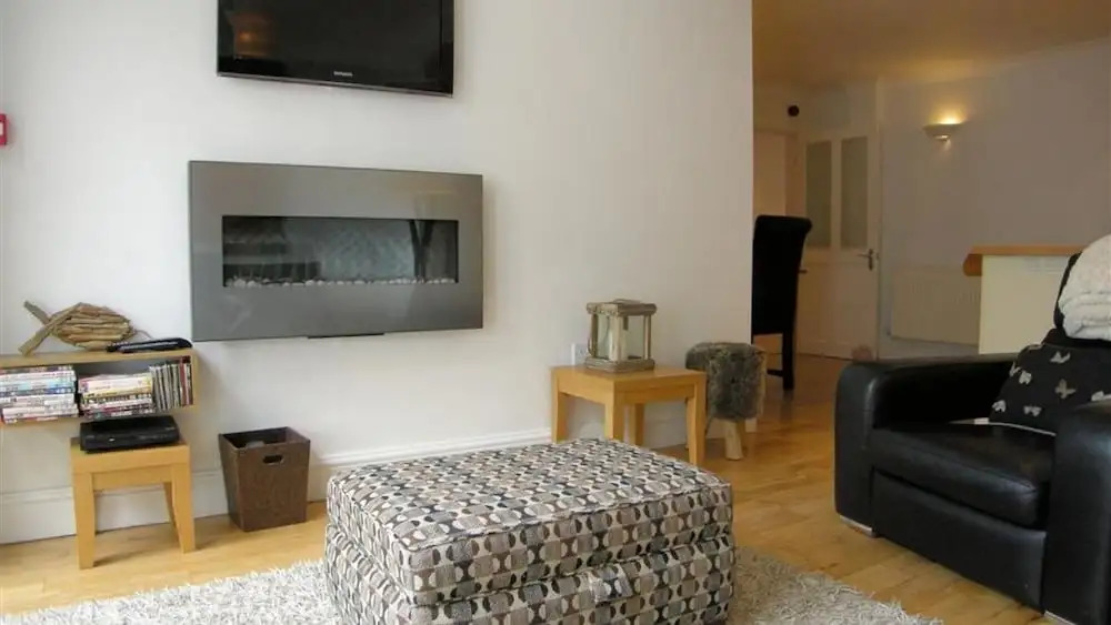 Victoria Street 37, Flat 1
