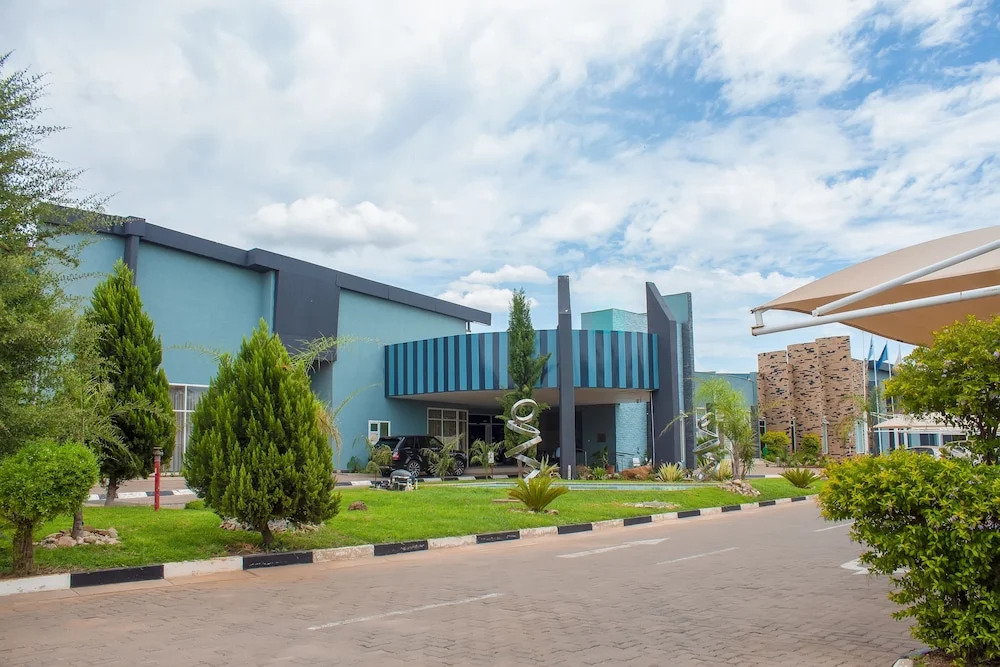 Tlotlo Hotel & Conference Centre
