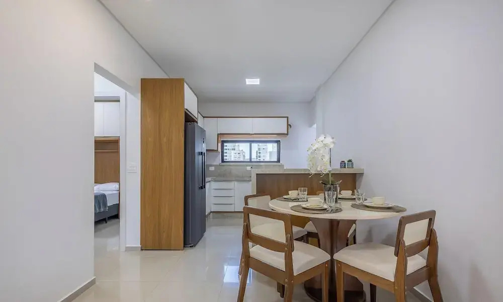 Apartments in a Building 650 Meters From Meia Praia Beach - Rgos