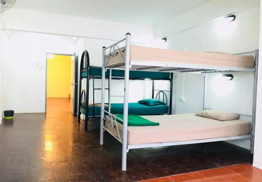 B7 Hostel