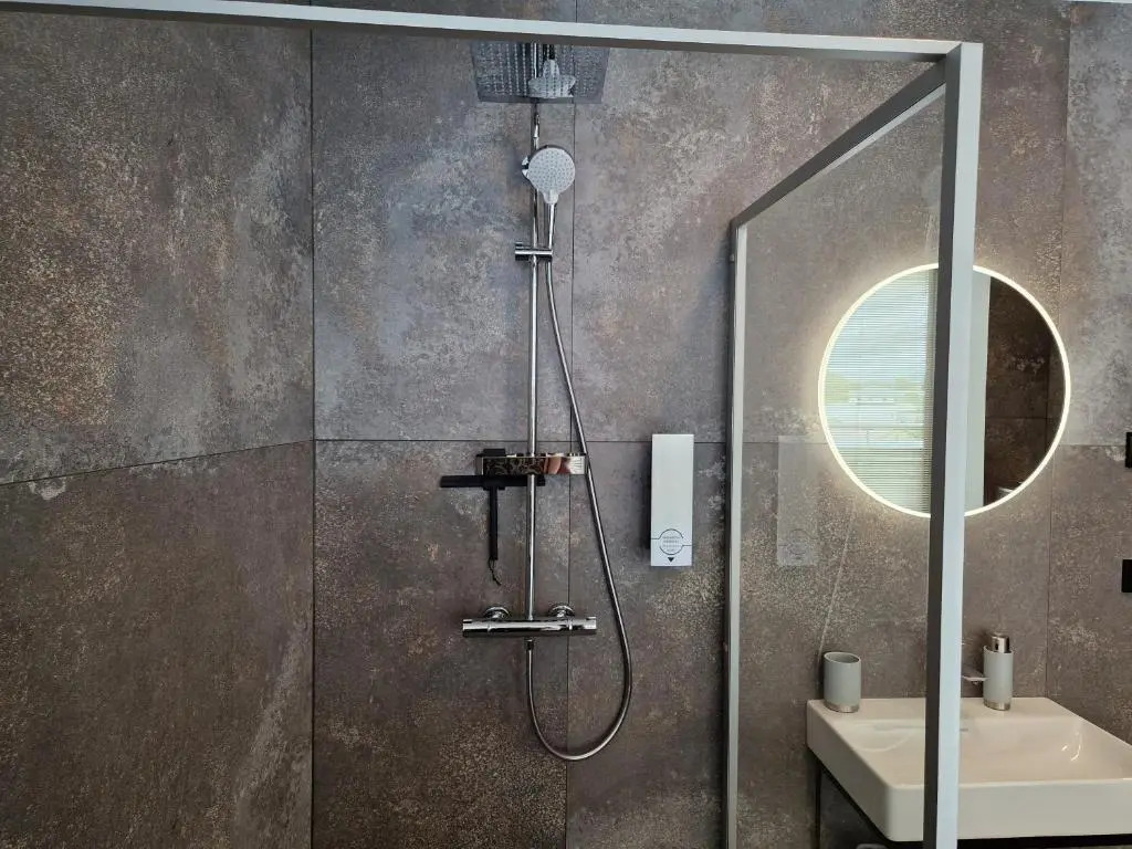 Artisa Riia Str 20a Luxury 2BR Penthouse Apartment