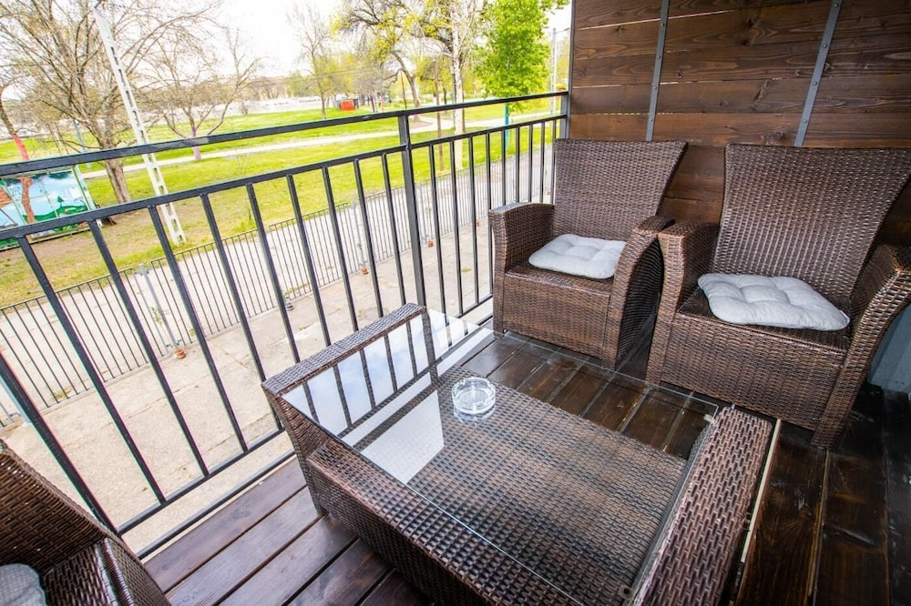 Tisza Gyöngye Apartmanok