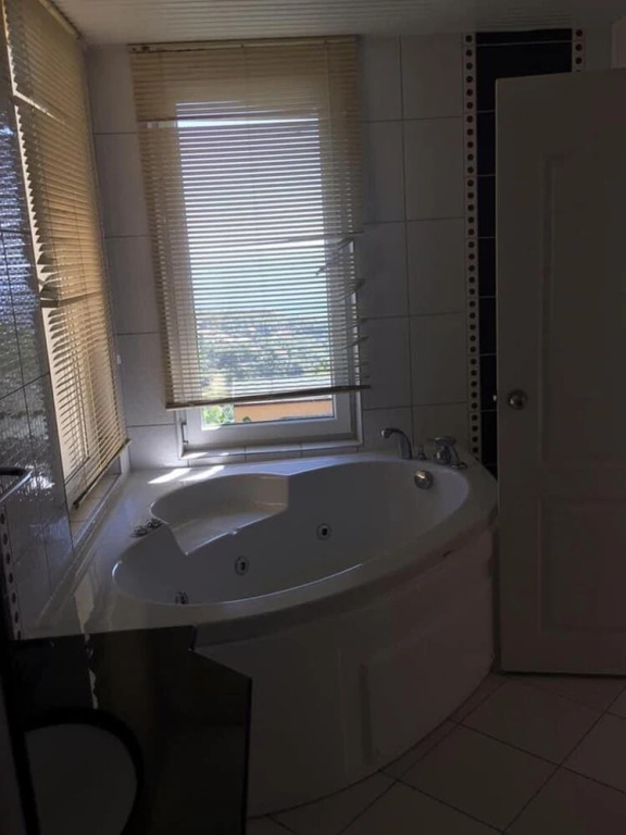 Remarkable 2-bed Apartment